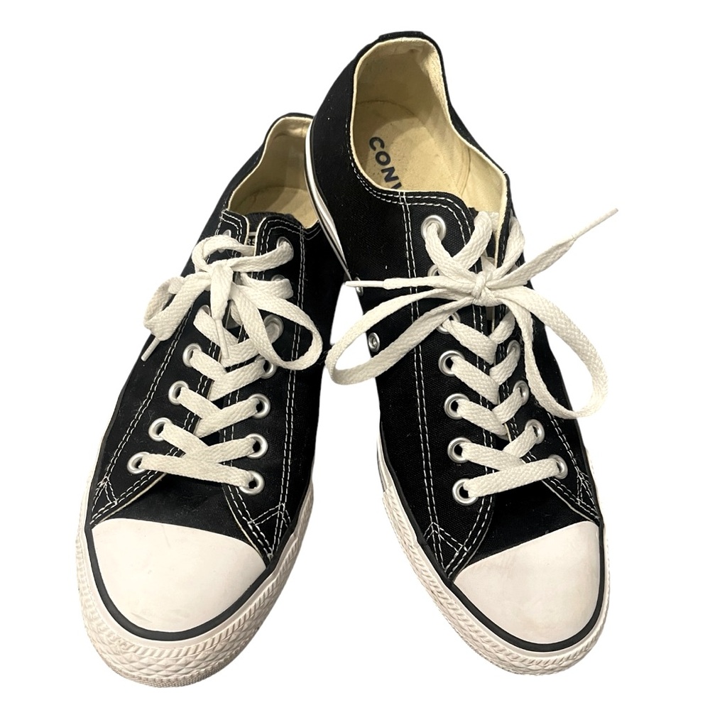 Men’s Black Converse size 11